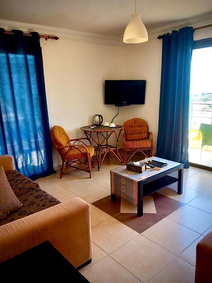 Dead Sea Lafamilia Albadwan Aparthotel Sweimeh Exterior photo