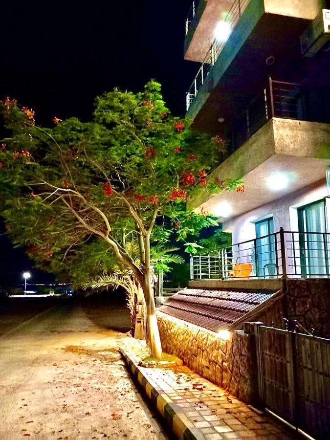 Dead Sea Lafamilia Albadwan Aparthotel Sweimeh Exterior photo