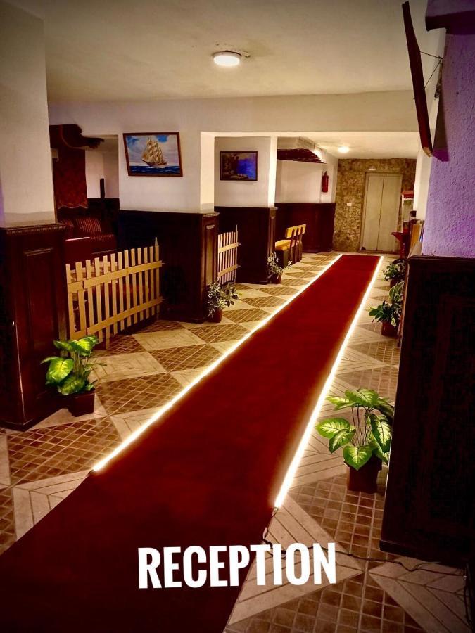 Dead Sea Lafamilia Albadwan Aparthotel Sweimeh Exterior photo